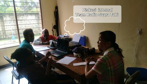 Rapat tim Tabi fm