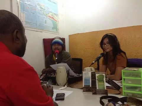 Rey & Sherly , Talkshow Bagaimana Mengatasi Orang Mabuk, Bersama Hank Patay.